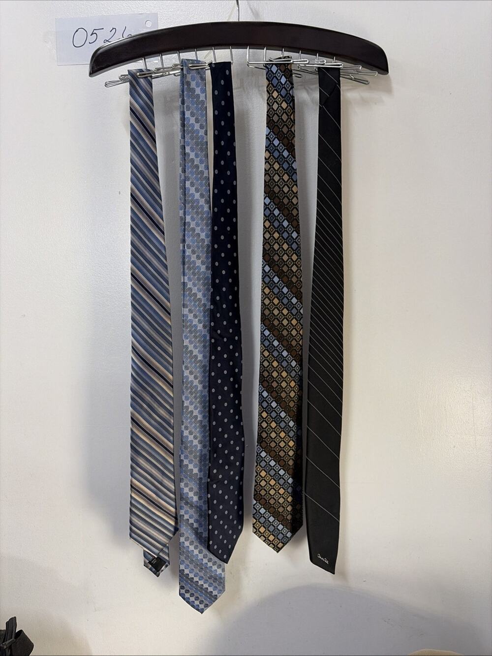 Lot Of 5 Men’s Ties Name Brand Like Oscar De La Renta, Calvin Klein, Pronto Uomo